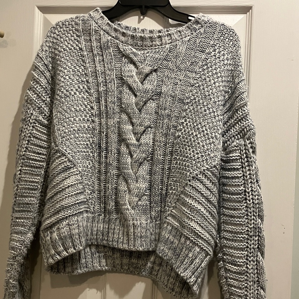Moon & Madison Gray Cable Knit Sweater